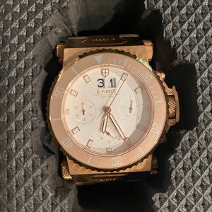 Rare! VIP Caesar 43mm S-Force Swole O’Clock Watch